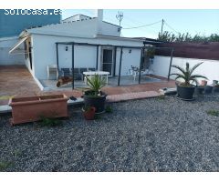 CASA DE CAMPO  PAREADA SOBRE UNA PARCELA DE 2250M2