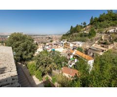 Coqueta Casa zona Barranco del Abogado con  vistas a Granada