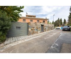 GR3634 - ¡Vive el lujo y la seguridad en Cortijo del Aire, Granada! ?????*