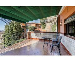CASA EN PASEO DE LAS PALMAS / FAMILIA O INVERSORES