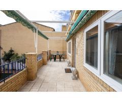 CASA EN PLENO CENTRO DE ARMILLA