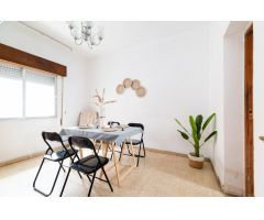 ¡Oportunidad en Maracena! Crea la casa de tus sueños en una ubicación inmejorable.