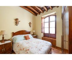 GRAN CASA EN ALBAICÍN BAJO.