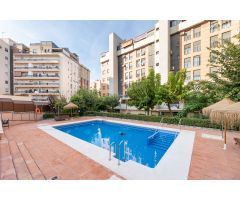 PRECIOSO PISO EN LA ZONA DE MODA DE GRANADA!!!!!!!