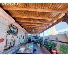 Chalet independiente con 3 dormitorios y amplio jardín en Calabardina, Aguilas