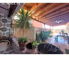 Chalet independiente con 3 dormitorios y amplio jardín en Calabardina, Aguilas