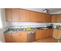 Dúplex con cuatro dormitorios y grandes dimensiones en Puerto lumbreras