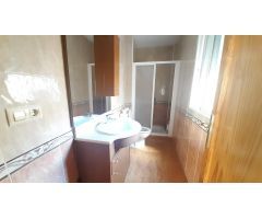 Dúplex con cuatro dormitorios y grandes dimensiones en Puerto lumbreras