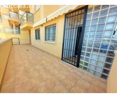 Apartamento de 2 dormitorios y dos terrazas con vistas al mar en Calarreona