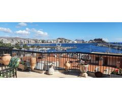 EXCLUSIVO ATICO CON 100M2 DE TERRAZA Y VISTAS AL PUERTO DE AGUILAS