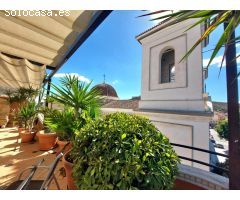 Ático con amplia terraza y garaje junto a la Plaza de España de Águilas