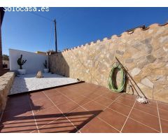 Chalet de 5 dormitorios con vistas en Calarreona