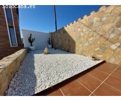 Chalet de 5 dormitorios con vistas en Calarreona