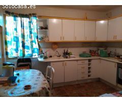 Piso con cuatro dormitorios y terraza en San Cristóbal
