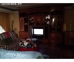 Piso con cuatro dormitorios y terraza en San Cristóbal
