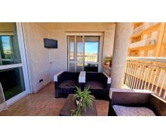 Piso de 4 dormitorios  a 200 metros de la playa de Poniente
