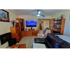 Piso de 4 dormitorios  a 200 metros de la playa de Poniente