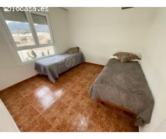 Piso con dos dormitorios en Alameda de Cervantes