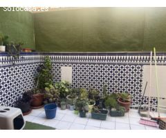 Casa con tres dormitorios y terraza en Puerto Lumbreras, de grandes dimensiones