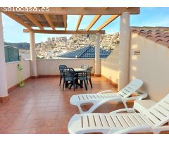 Atico de 2 dormitorios y amplia terraza solarium en Los Collados
