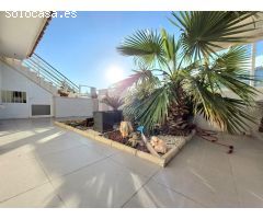 Planta baja de 3 dormitorios con jardín en Los Collados