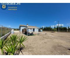 Casa de Campo con tres dormitorios y zona de parking en La Huerta del Nublo