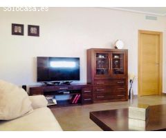 Chalet con tres dormitorios en zona de El Campillo