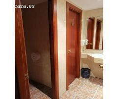Local Comercial en Venta en Cornella de Llobregat, Barcelona