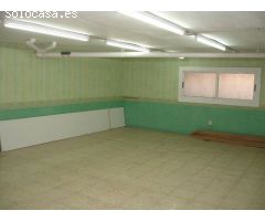 Local Comercial en Venta en Cornella de Llobregat, Barcelona