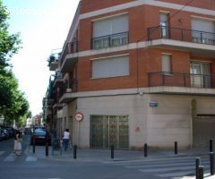 Local Comercial en Venta en Cornella de Llobregat, Barcelona