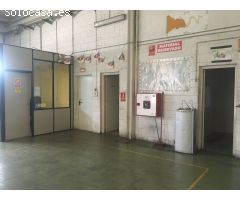 Nave Industrial en Venta en Cornella de Llobregat, Barcelona