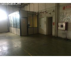 Nave Industrial en Venta en Cornella de Llobregat, Barcelona