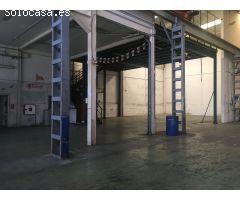 Nave Industrial en Venta en Cornella de Llobregat, Barcelona