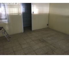 Local Comercial en Venta en Sant Joan Despí, Barcelona