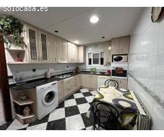 Planta baja en Venta en Sant Feliu de Llobregat, Barcelona