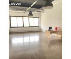 Local Comercial en Alquiler en Esplugues de Llobregat, Barcelona