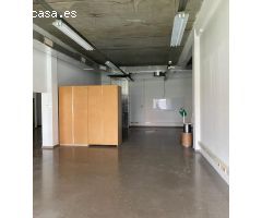 Local Comercial en Alquiler en Esplugues de Llobregat, Barcelona