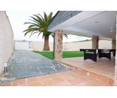 Chalet en venta en Calypo