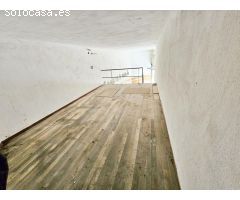 ¡Inversión Segura en Santander en la zona de General Dávila! Local-Garaje con Baño!