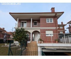 Chalet en Venta en El Astillero, Cantabria