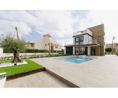 Modernos y contemporáneo diseño  en chalets en Orihuela Costa
