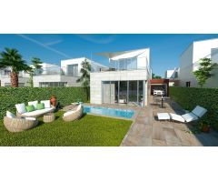 Nuevo y moderno chalet con piscina individual en Los Alcazares muy cerca del mar