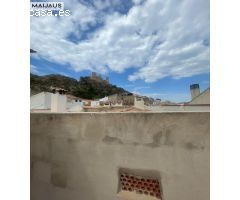 Se vende casa adosada