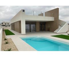 VILLA MODERNA ENTRE MAR Y MONTANA