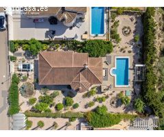 Villa en Venta en Benijófar, Alicante