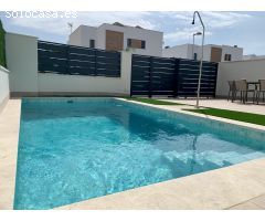 Villas de Obra Nueva en Roda Golf
