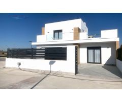 VILLAS PAREADAS DE OBRA NUEVA EN ROLDAN