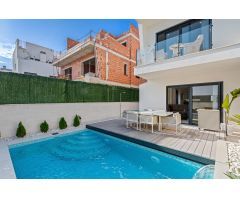 CHALETS ADOSADOS DE OBRA NUEVA EN GUARDAMAR DEL SEGURA
