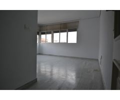 PISO EN ALQUILER EN ZONA LA BUHAIRA