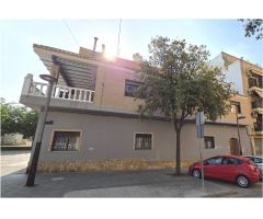 Casa independiente exclusiva junto al jardín de Alborgí